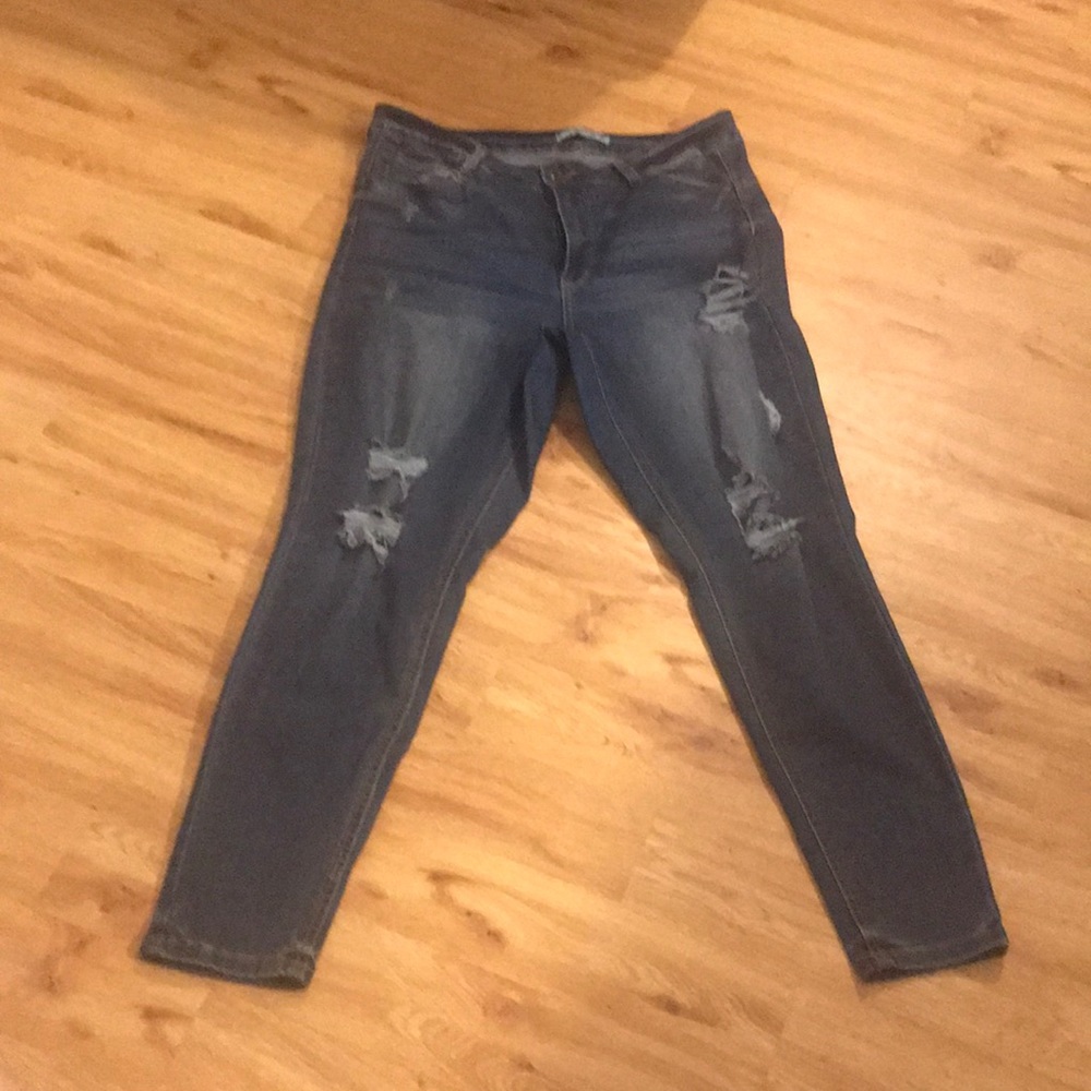 Would fit good someone in between 12 and 14